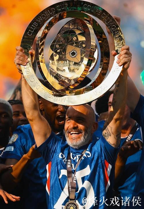 世俱杯决赛:马克莱莱称赞切尔西高压逼抢和犀利反击力克巴黎 世俱杯决赛:马克莱莱称赞切尔西高压逼抢和犀利反击力克巴黎