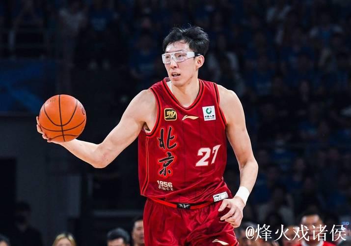 CBA-周琦砍下15分9板 北京北汽力克新疆伊力特 CBA-周琦砍下15分9板 北京北汽力克新疆伊力特